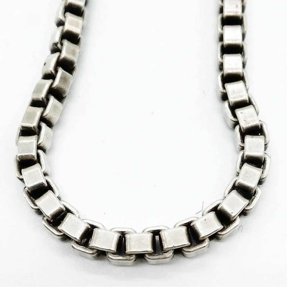 Tiffany and Co. Bracelet Venetian Link Silver 925
